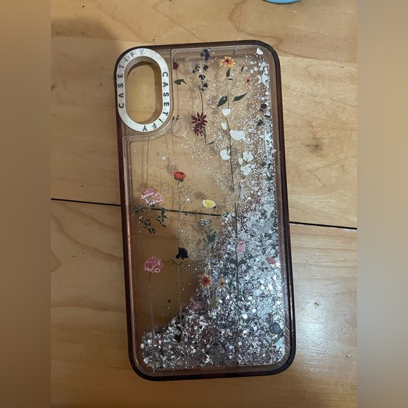 Selling used phone case. (Caseify) - Picture 2 of 2